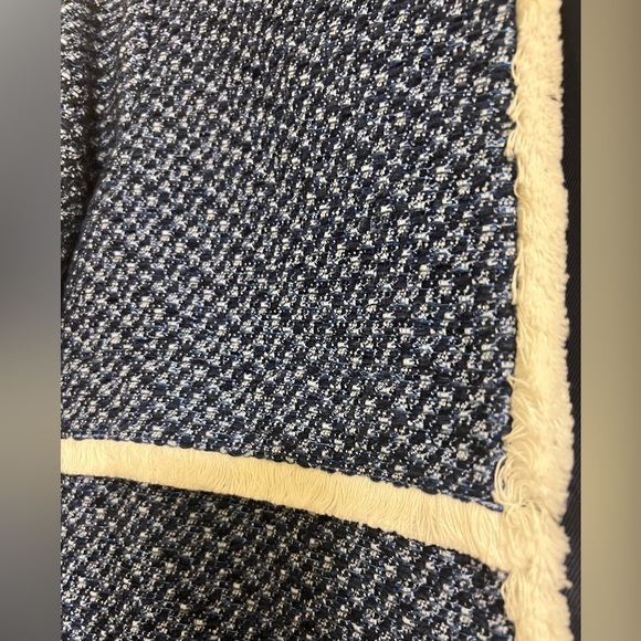 NWT J. McLaughlin Blue White Fringe Trim Tweed Francis Jacket, Size XS - Picture 2 of 5